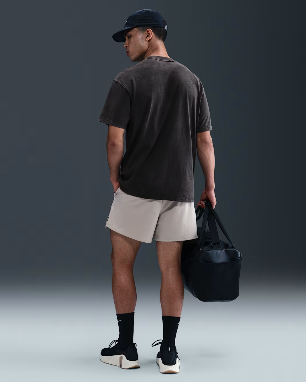 МУЖСКАЯ ФУТБОЛКА NIKE TEE M90 GYM HRiTGE HO25 (HV4176-010)