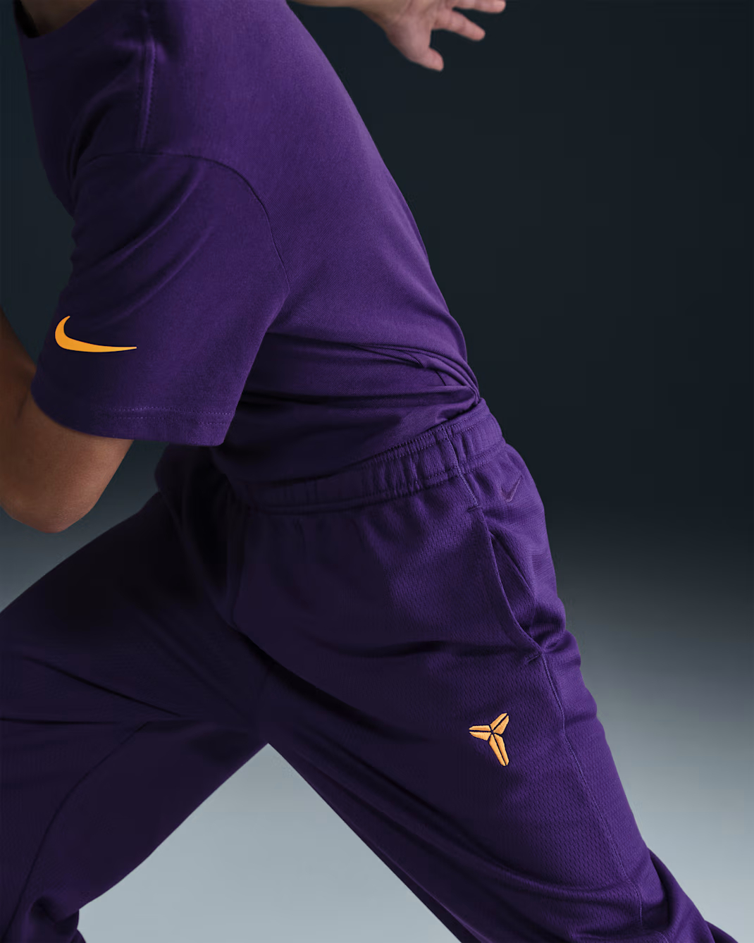 ПІДЛІТКОВІ ШТАНИ NIKE KOBE BRYANT K NK TF FUND PANT (HJ1015-547)