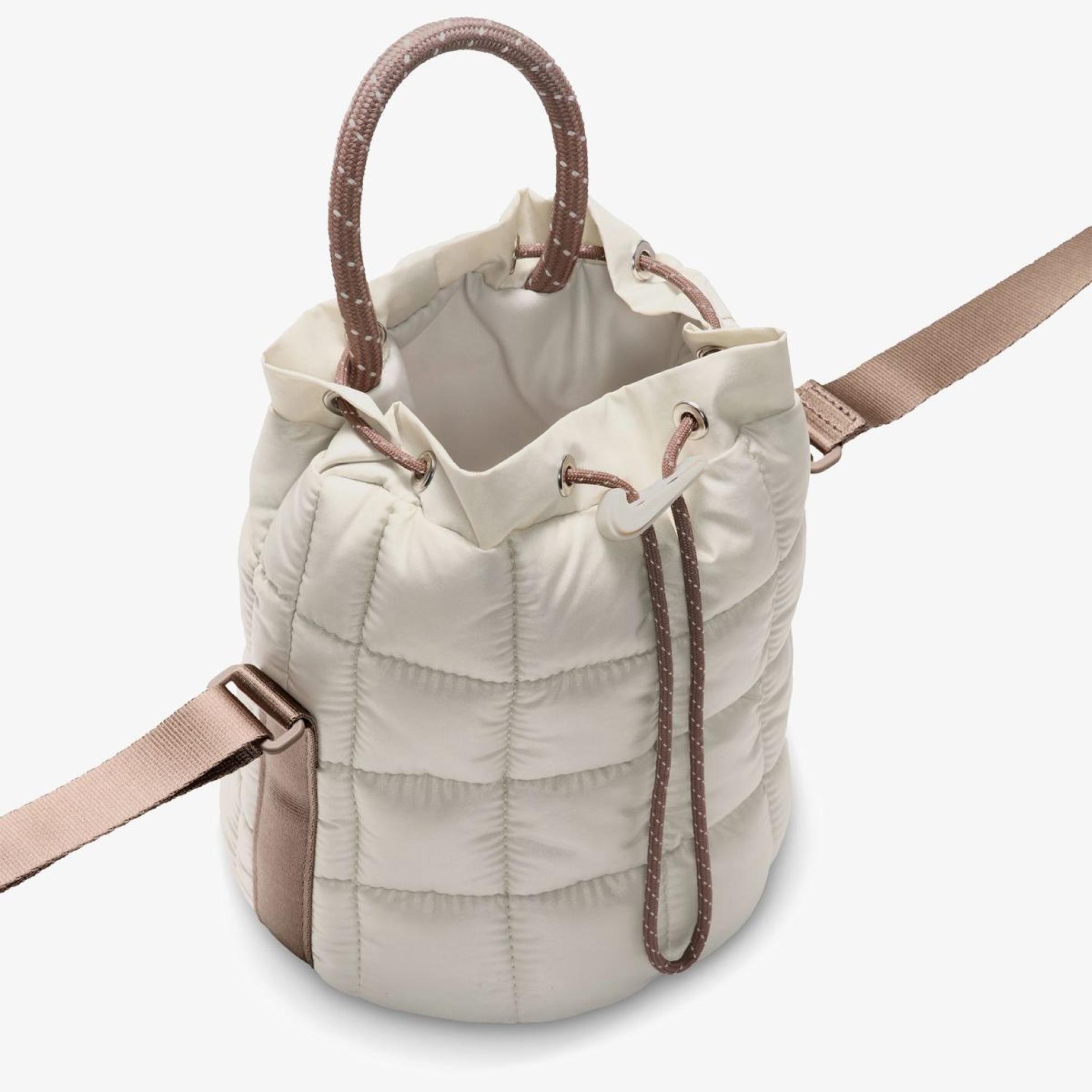 ЖЕНСКАЯ СУМКА НА ПЛЕЧО NIKE NSW PUFFLE TINY TOTE (HQ6709-072)