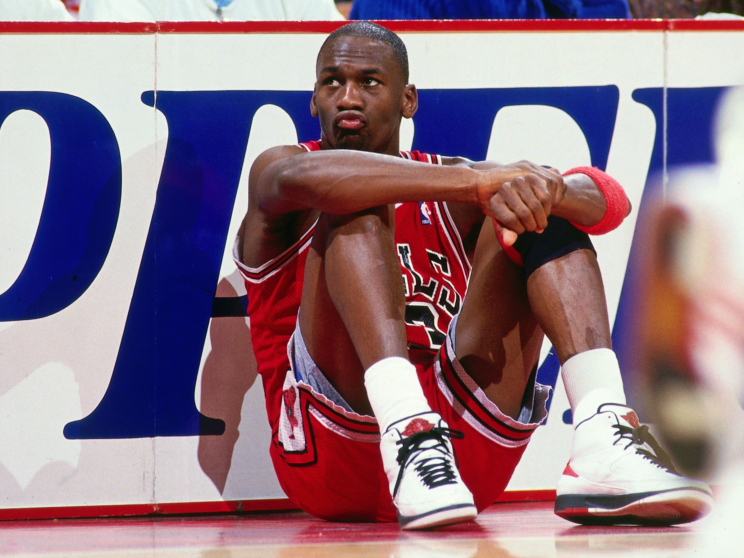 Історія Air Jordan: Як Майкл Джордан та Nike створили культуру кросівок