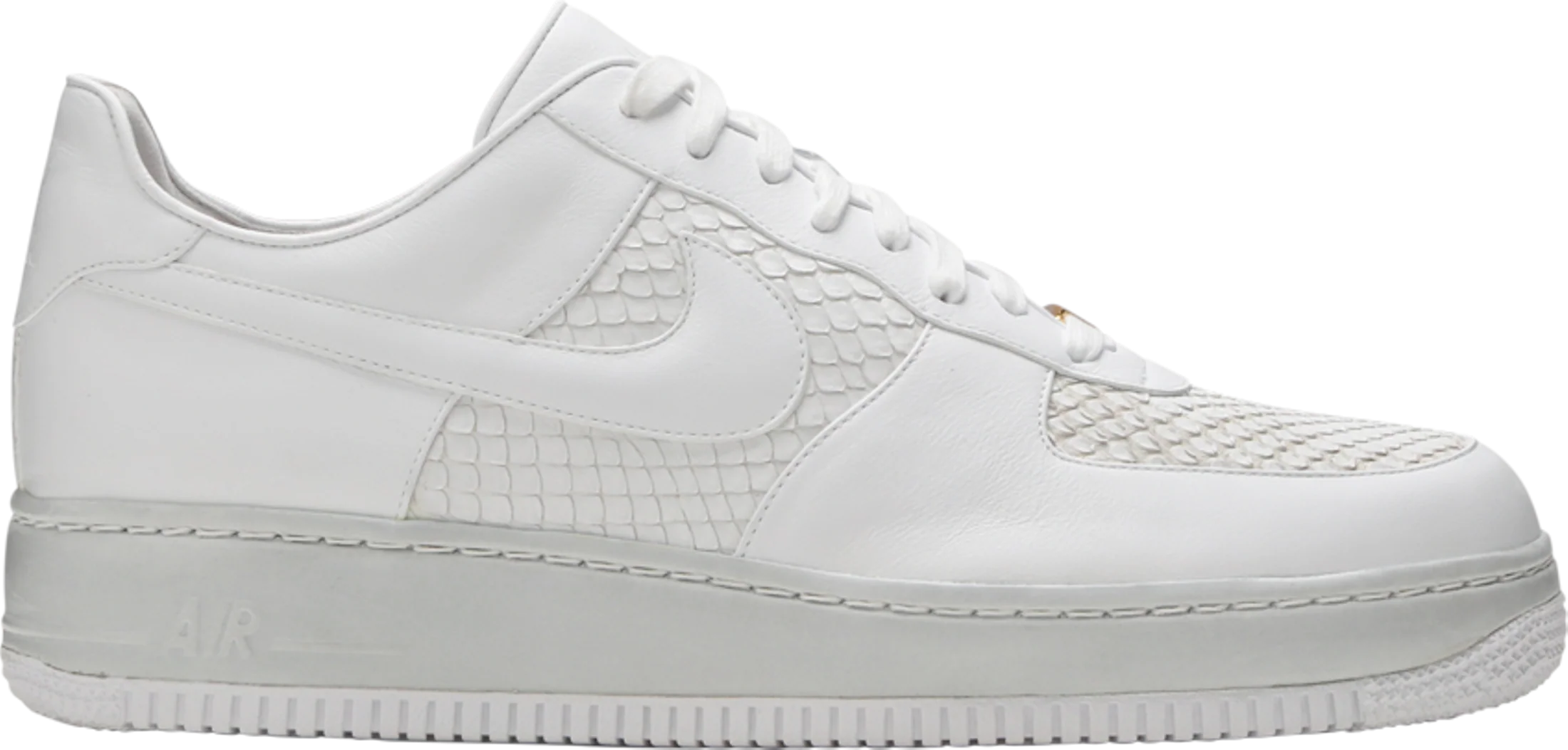 Nike Air Force 1: История кроссовок, которые изменили мир моды