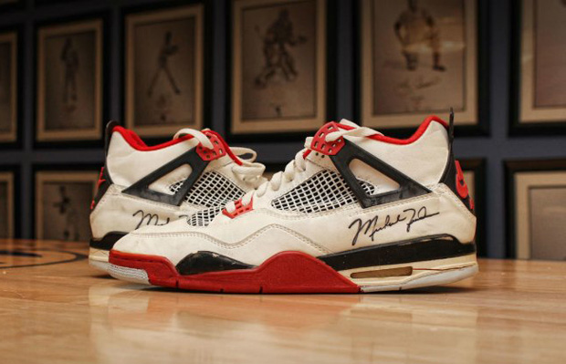 История Air Jordan: Как Майкл Джордан и Nike сотворили культуру кроссовок