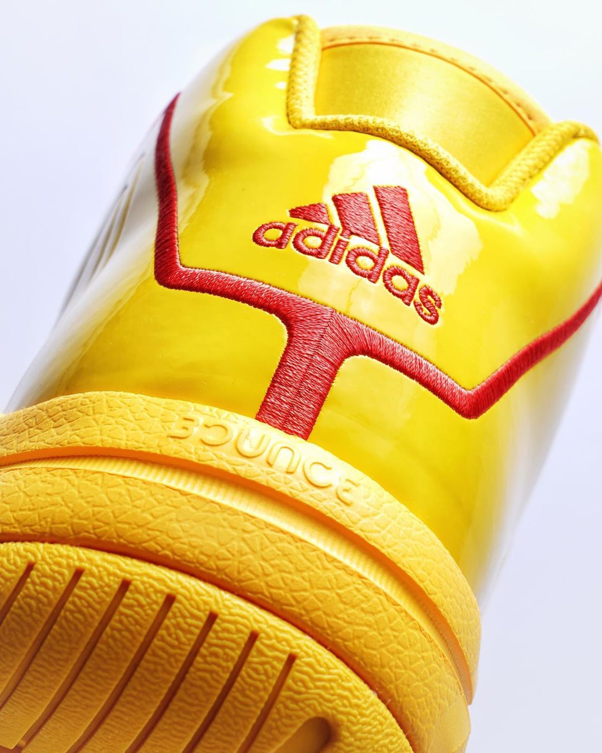Adidas и McDonald's объединились, чтобы запустить линию кроссовок